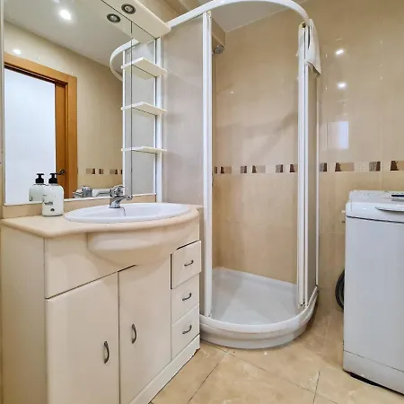 Apartamento Esturion Apartment *